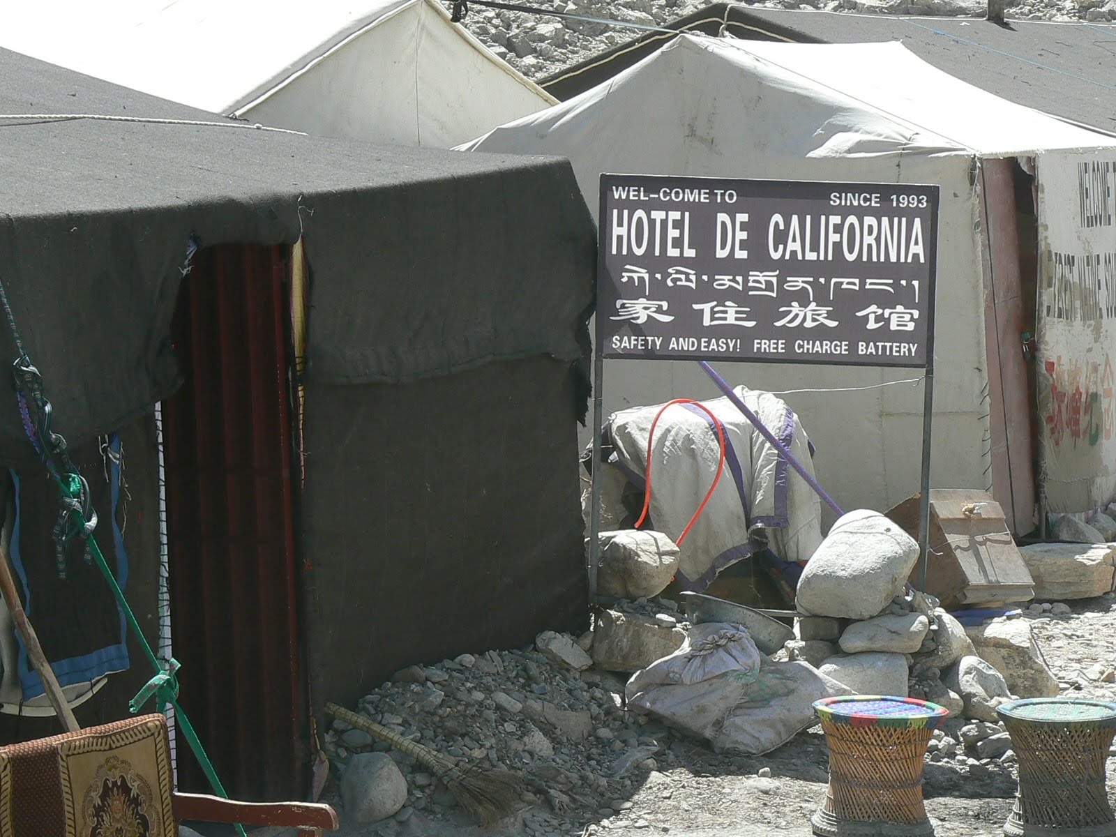 [6.+hotel+California.JPG]