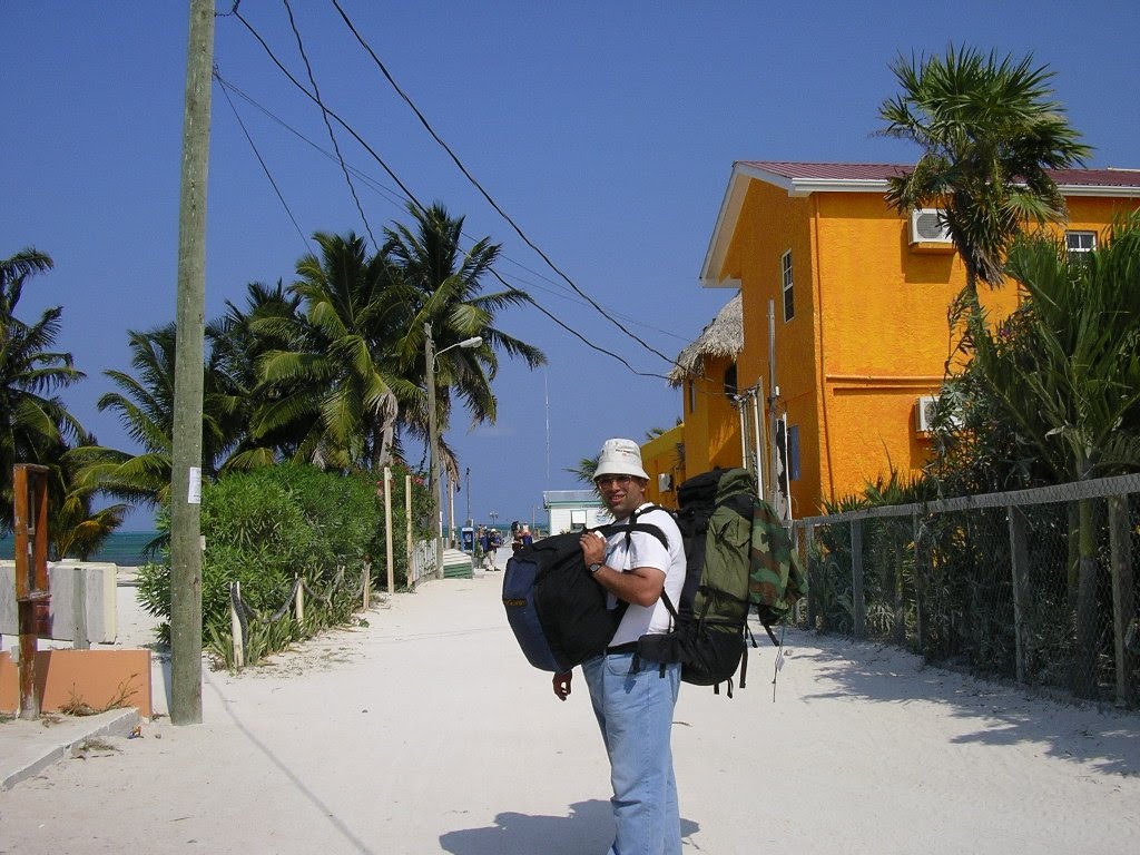 [6.+welcome+to+caye+caulker.JPG]