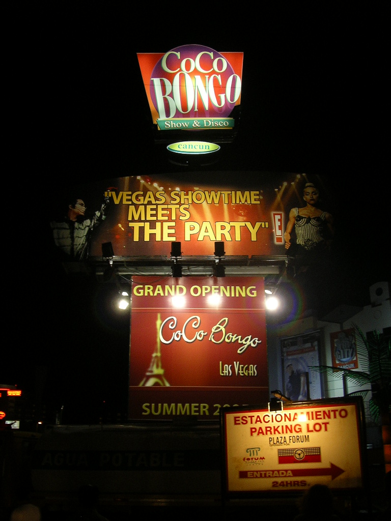 [65.+Coco+Bongo.jpg]