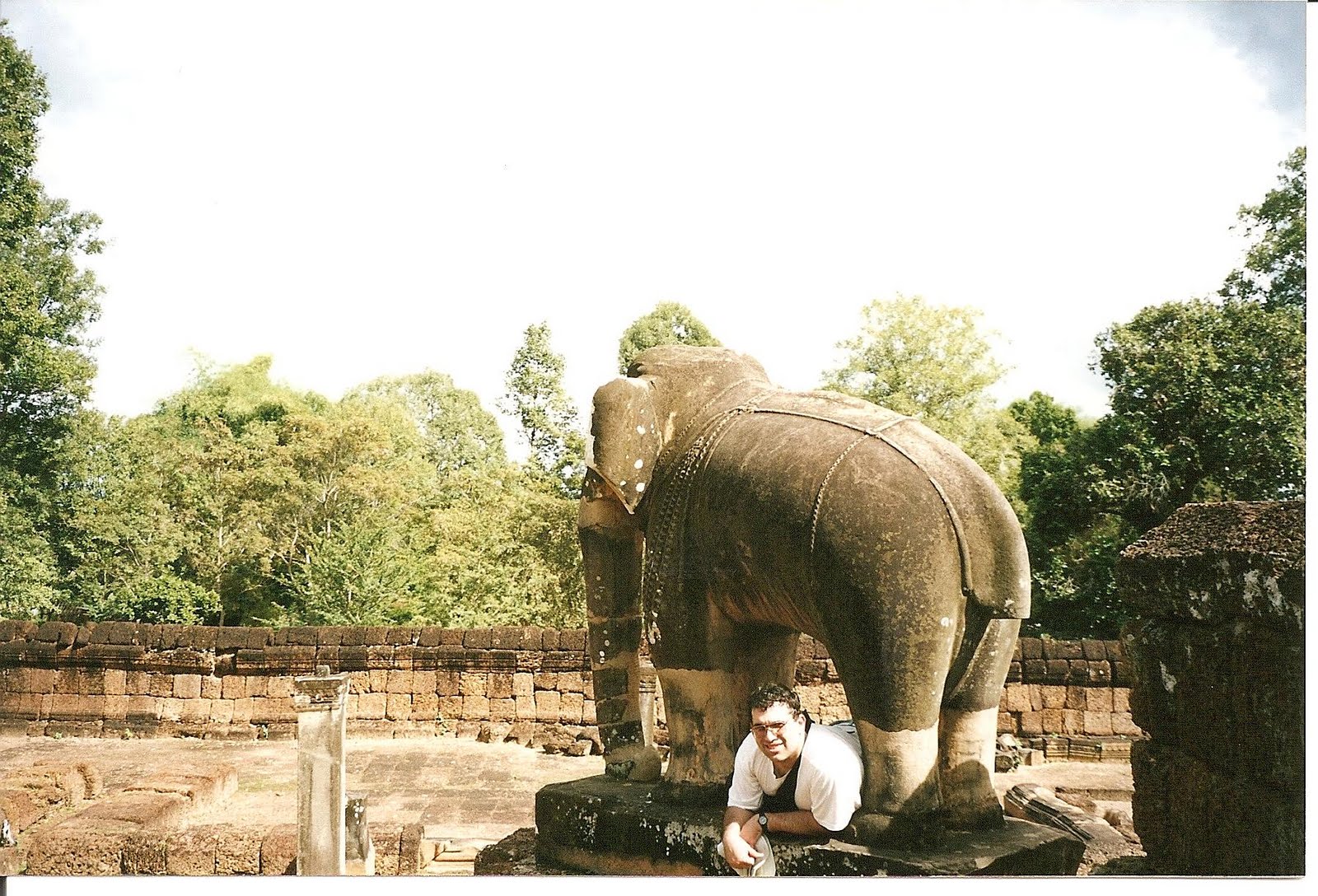 [11.+sub+un+elefant.JPG]