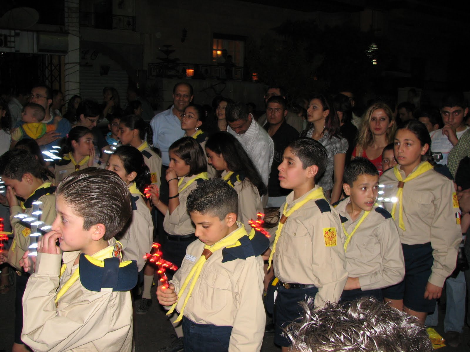 [7.+Procesiunea+de+vinerea+mare.jpg]