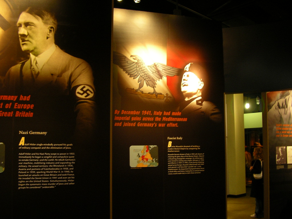 [6.+Muzeul+de+Istorie.JPG]