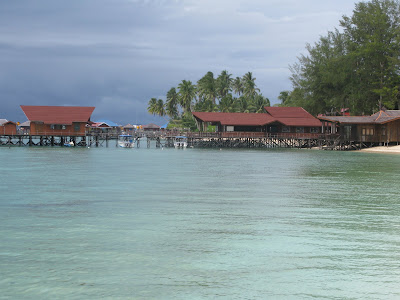 portul Derawan pe o insula tropicala