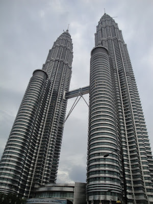 Turnurile Petronas din Kuala Lumpur, cele mai inalte din lume