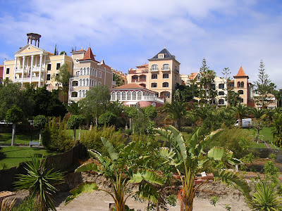 Gradini cu palmieri in Tenerife