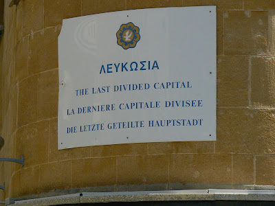 Imagini Nicosia: la doi pasi de Linia Verde, ultima capitala impartita a lumii
