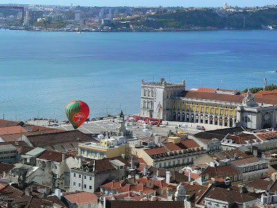 Imagini Portugalia: panorama Lisabona Praca do Comercio