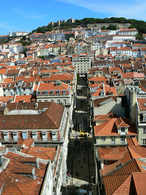 Imagini Portugalia: panorama Baixa si Sao Jorge