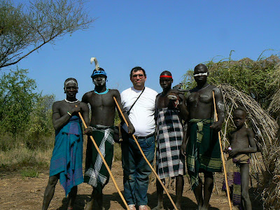 Obiective turistice Etiopia: cu barbatii din satul mursi