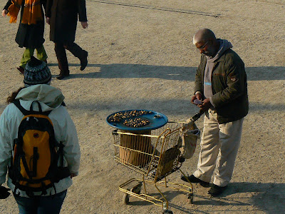 Imagini Franta: castane prajite in Paris