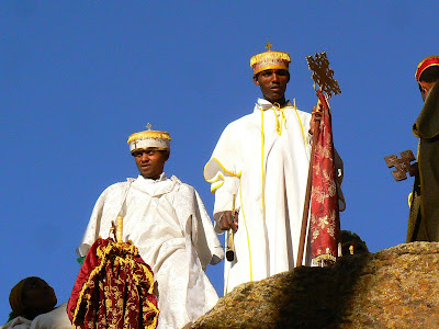 Imagini Etiopia: Craciun la Lalibela Beta Maryam procesiune preoti