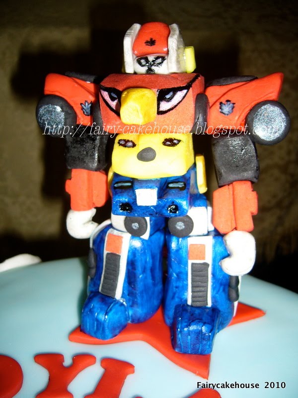 Fairy Cakehouse: Dylan's Power Ranger Megazord Cake