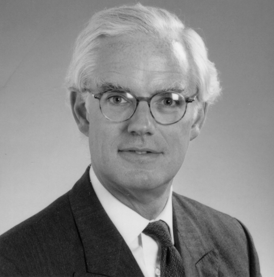 Alan Macdonald Alan Macdonald