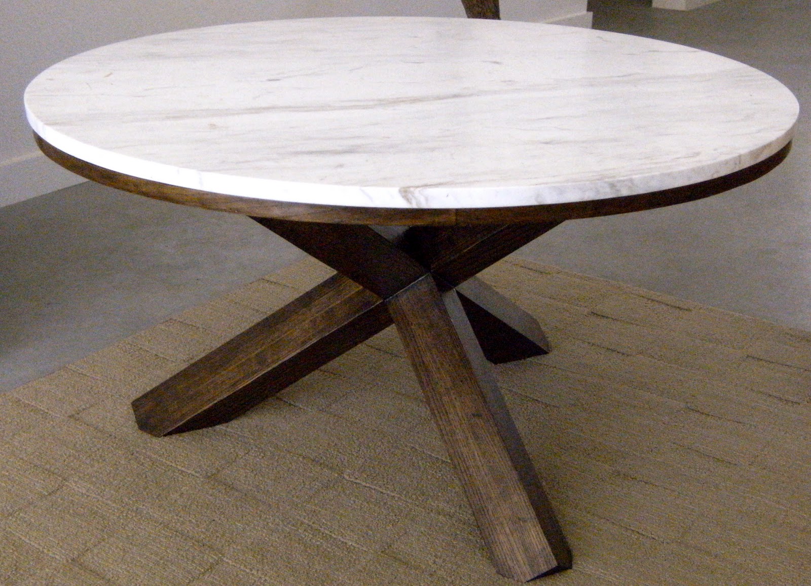 AMERICAN ANTLER Coffee Table Introduction