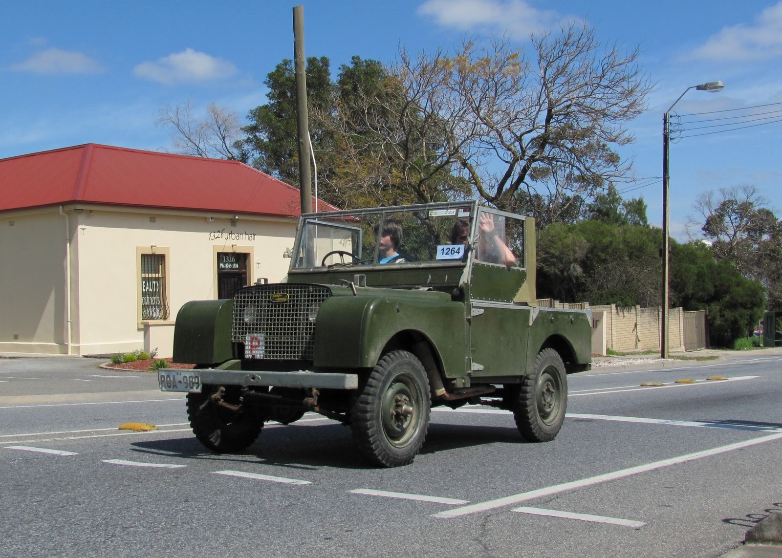 Merrick's RT40 Toyota Corona Rebuild Bay to Birdwood Day!
