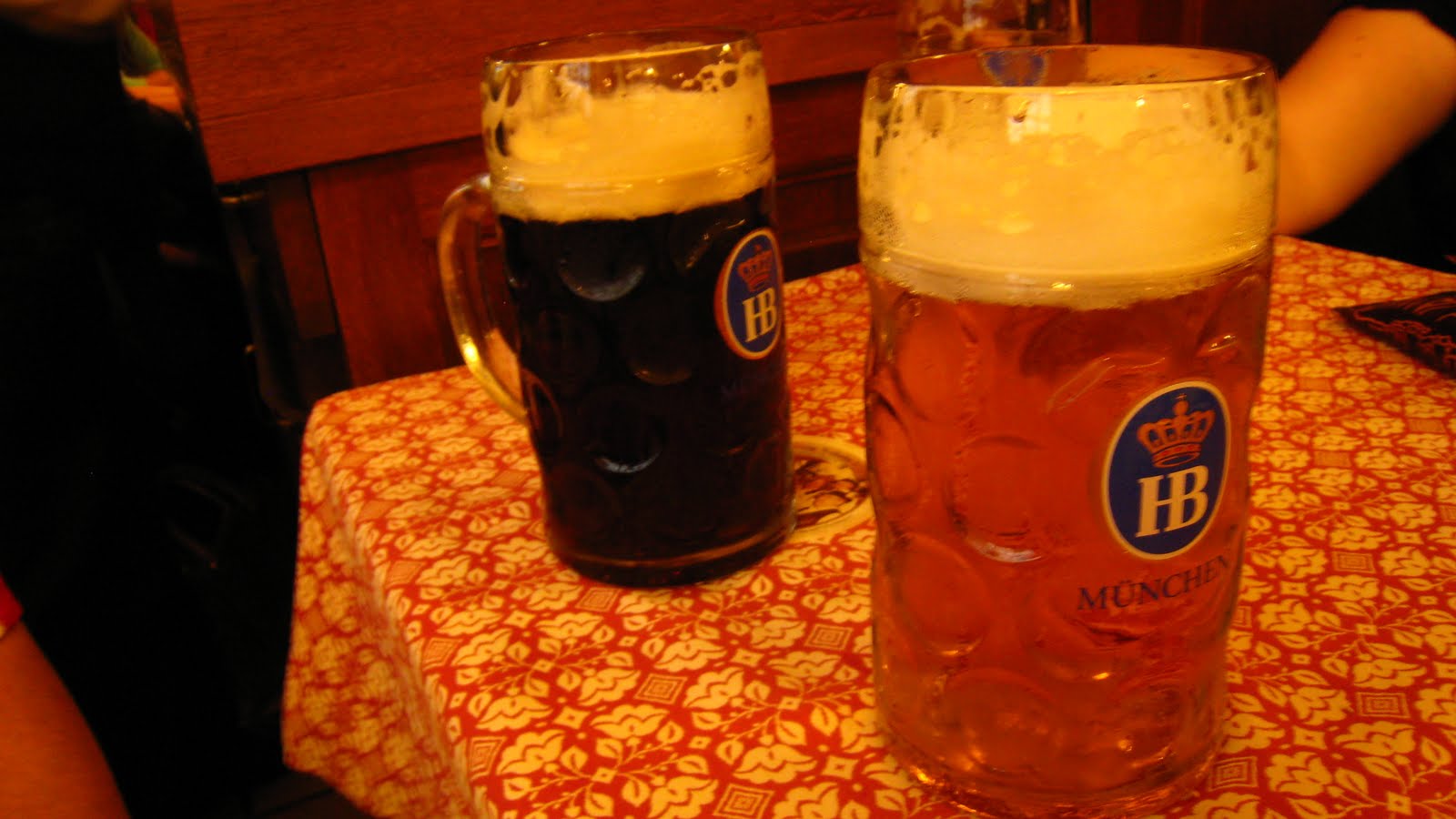 HoKat Food Blog: Hofbrauhaus (Munich)