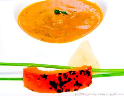 [roasted-red-pepper-soup-vegan-.png]