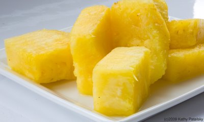 [pineapple-super-fruit-2-400.jpg]