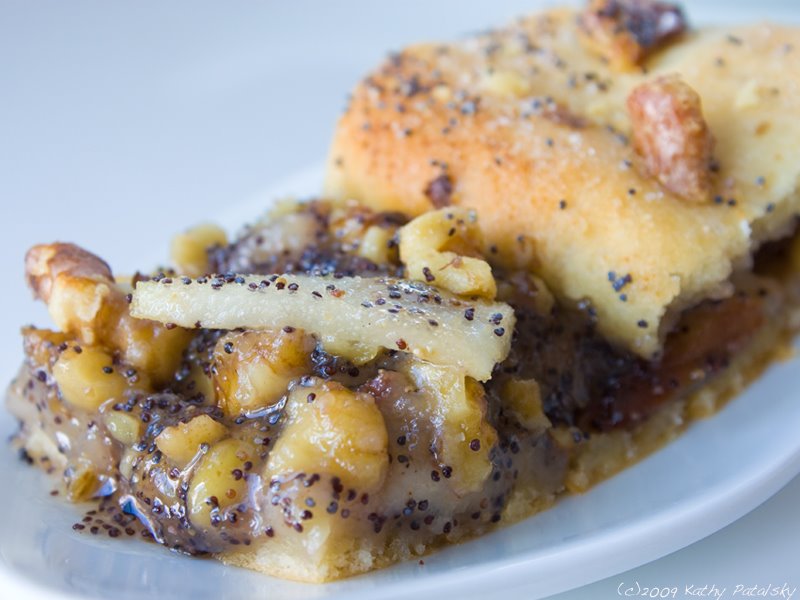 [poppyseed-walnut-pear-bread-400-14.jpg]