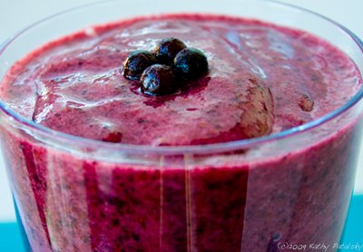 [wild-blueberry-smoothie2b400b.jpg]