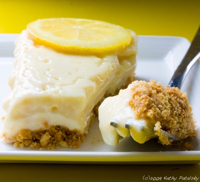 [custard-lemon-bar-400-7.jpg]