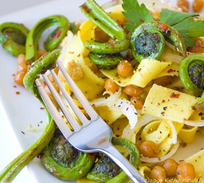 [fiddlehead-pasta-400-11.jpg]
