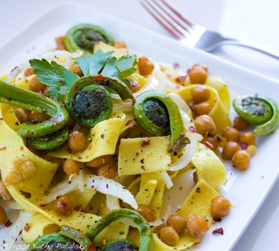 [fiddlehead-pasta-400-5.jpg]