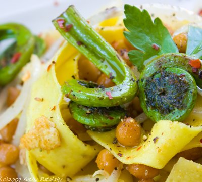 [fiddlehead-pasta-400-10.jpg]