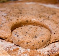 [cracked-pepper-biscuits-200-11.jpg]