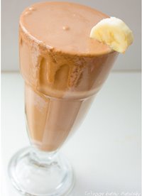 [melted-peanut-butter-cup-shake-200-11.jpg]