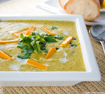 [broccoli-cheddar-soup-5.jpg]