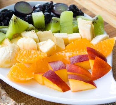 [rainbow-wraps-fruit-2.jpg]