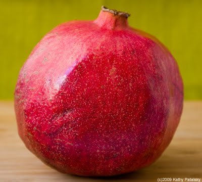 [organic-fall-produce-pomegranate-3.jpg]