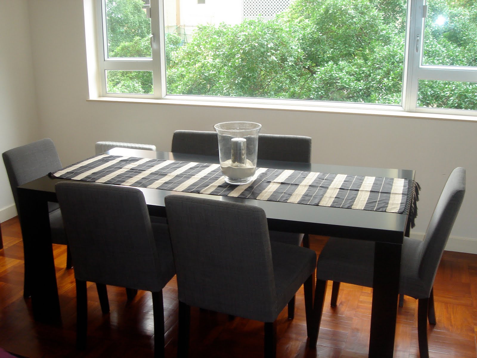 FURNITURE SALE dining table & 6 chairs Bo concept 6000 HKD