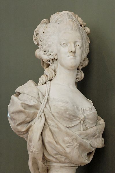 Marie-Antoinette_Boizot_Louvre_1781