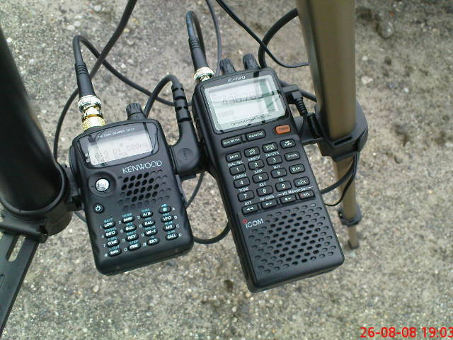 Kenwood TH-F7E i ICOM IC-R20