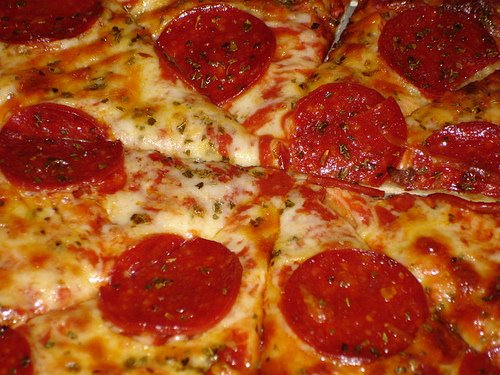 [pizza.jpg]