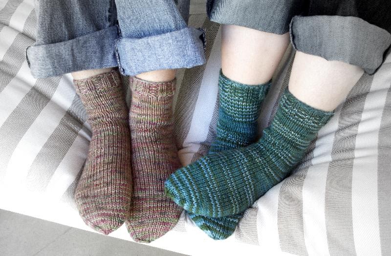Never Not Knitting: Beginner Socks