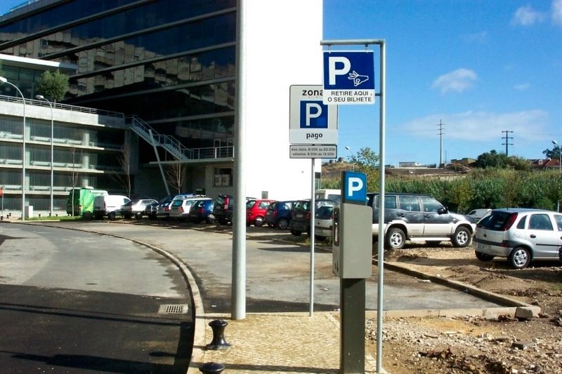 [estacionamento+tuga.jpg]