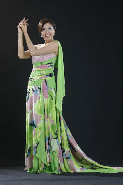 Myanmar Famous Model, Tin Moe Lwin with Beautiful Party Dress