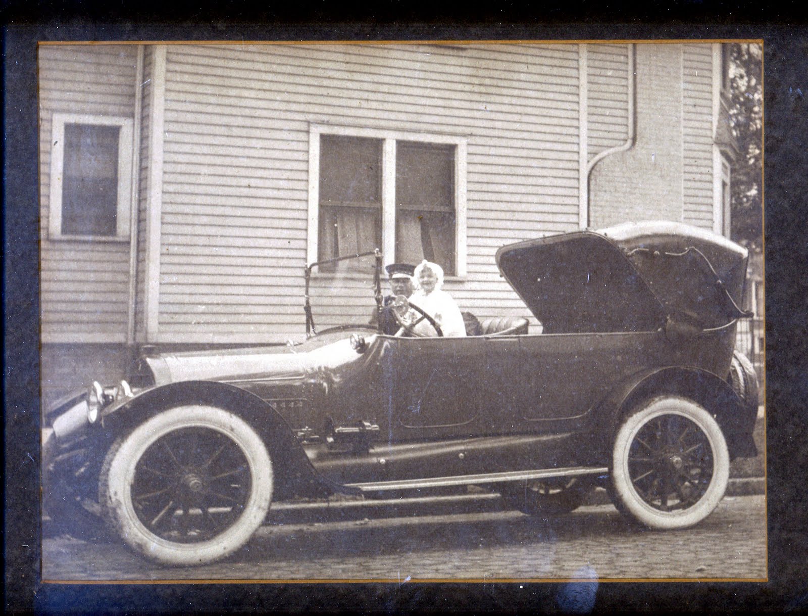 Tracy's Toys (and Some Other Stuff): Antique Photo of Child with ...