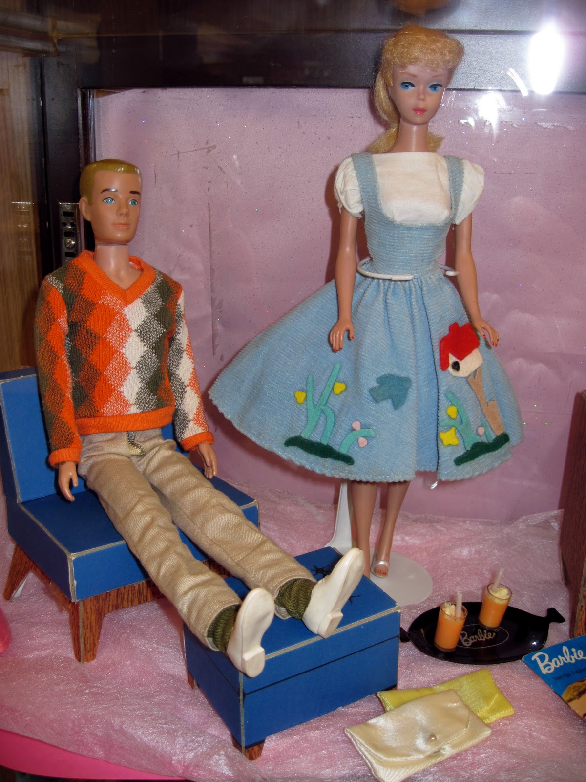 Tracy's Toys (and Some Other Stuff): Vintage Barbie Display