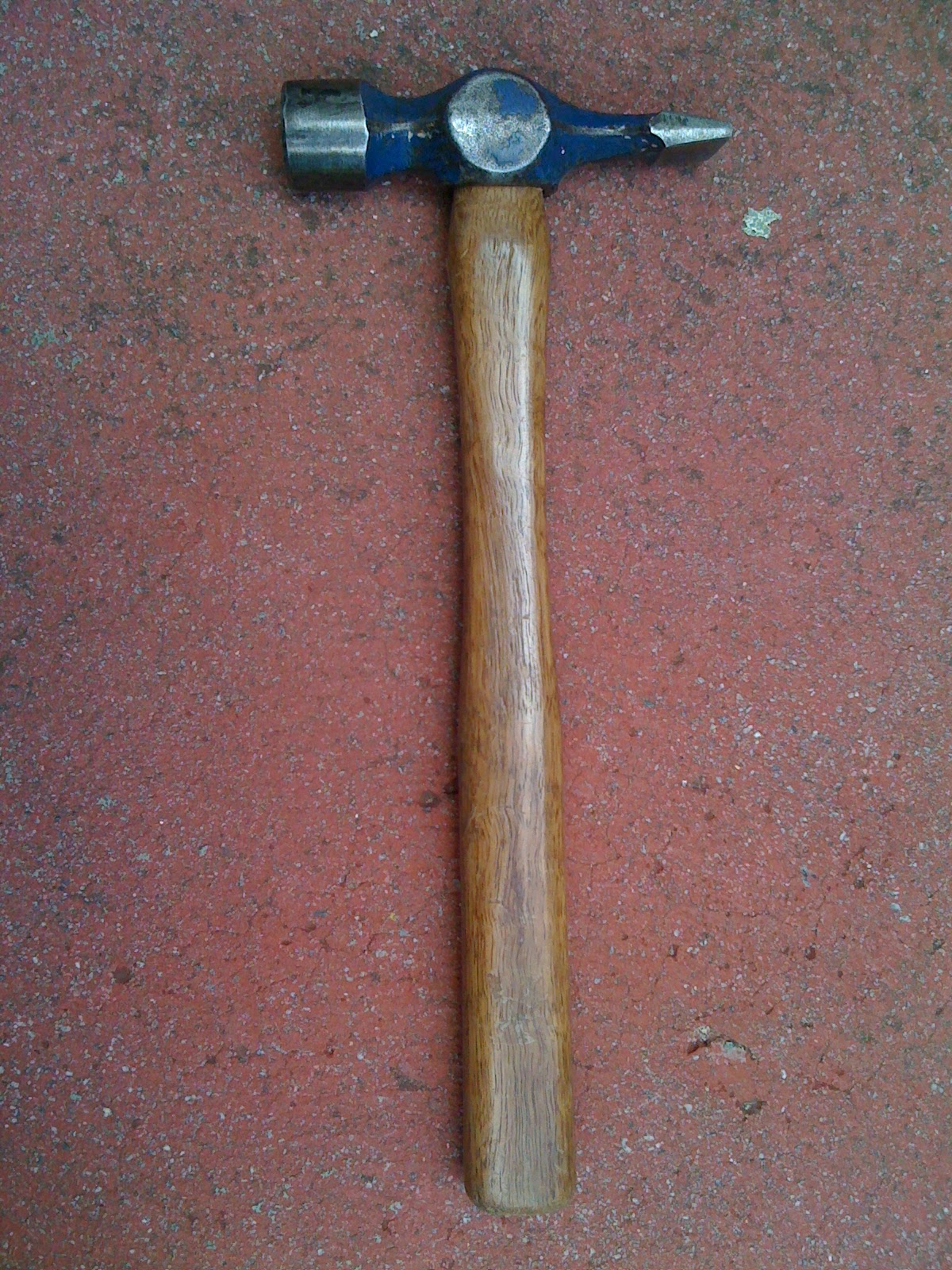 The Joy of Wood for Kids. Which hammer is best to use?