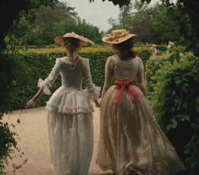 La vie en rose: Marie Antoinette - Garden scenes