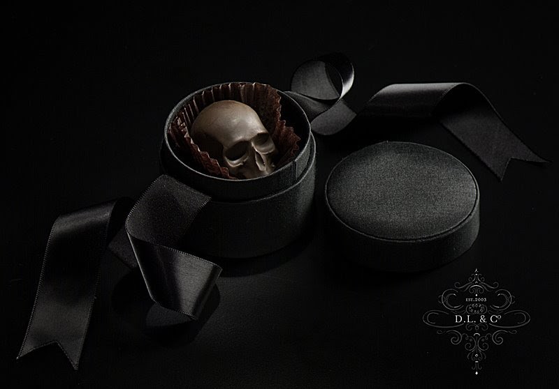 Creative 11. Шоколадная смерть. Готические конфеты. Конфеты в готичном стиле.