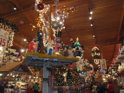 Pulchritude&hellip;.: Bronner's christmas shop Frankenmuth, Michigan