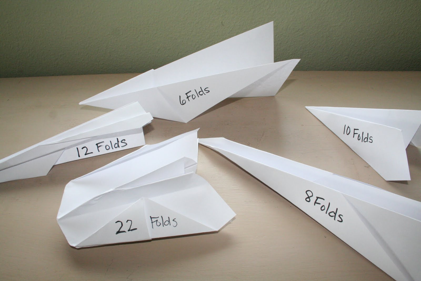 circle-plane-paper-flying-pipe-plane-how-to-make-paper-flying-circle