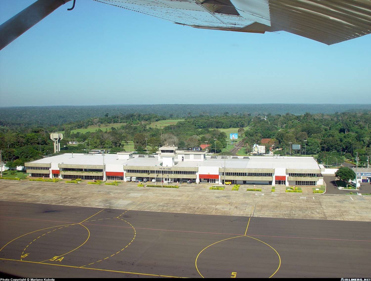 Aeroportos Brasil Movimento no aeroporto de Foz do Iguaçu cresce 55 e