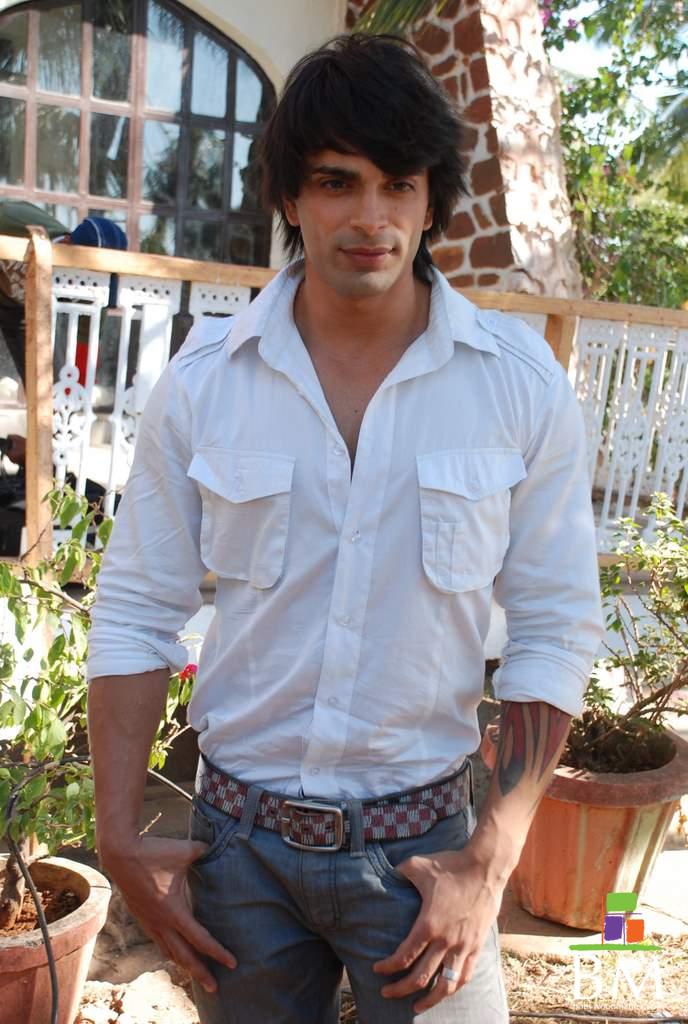 Indian Hot Male Models Photos: Karan Singh Grover Indian Hot Male