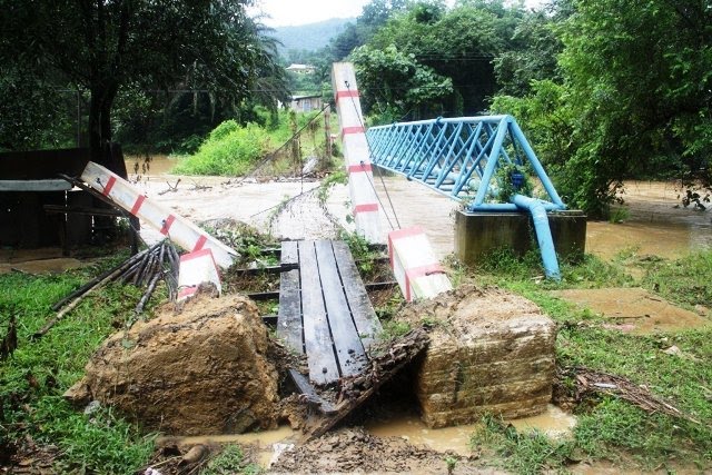 abi_umi Banjir Kilat